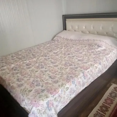 Karavan Kir Evi Мугла